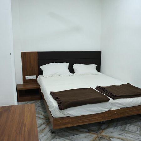 Hotel Aaram Kalupur 阿穆达巴 外观 照片