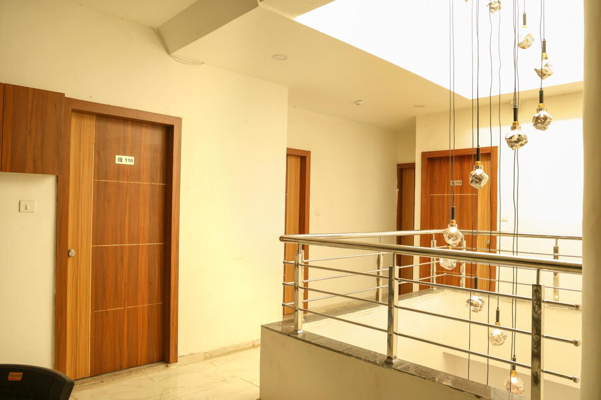 Hotel Aaram Kalupur 阿穆达巴 外观 照片