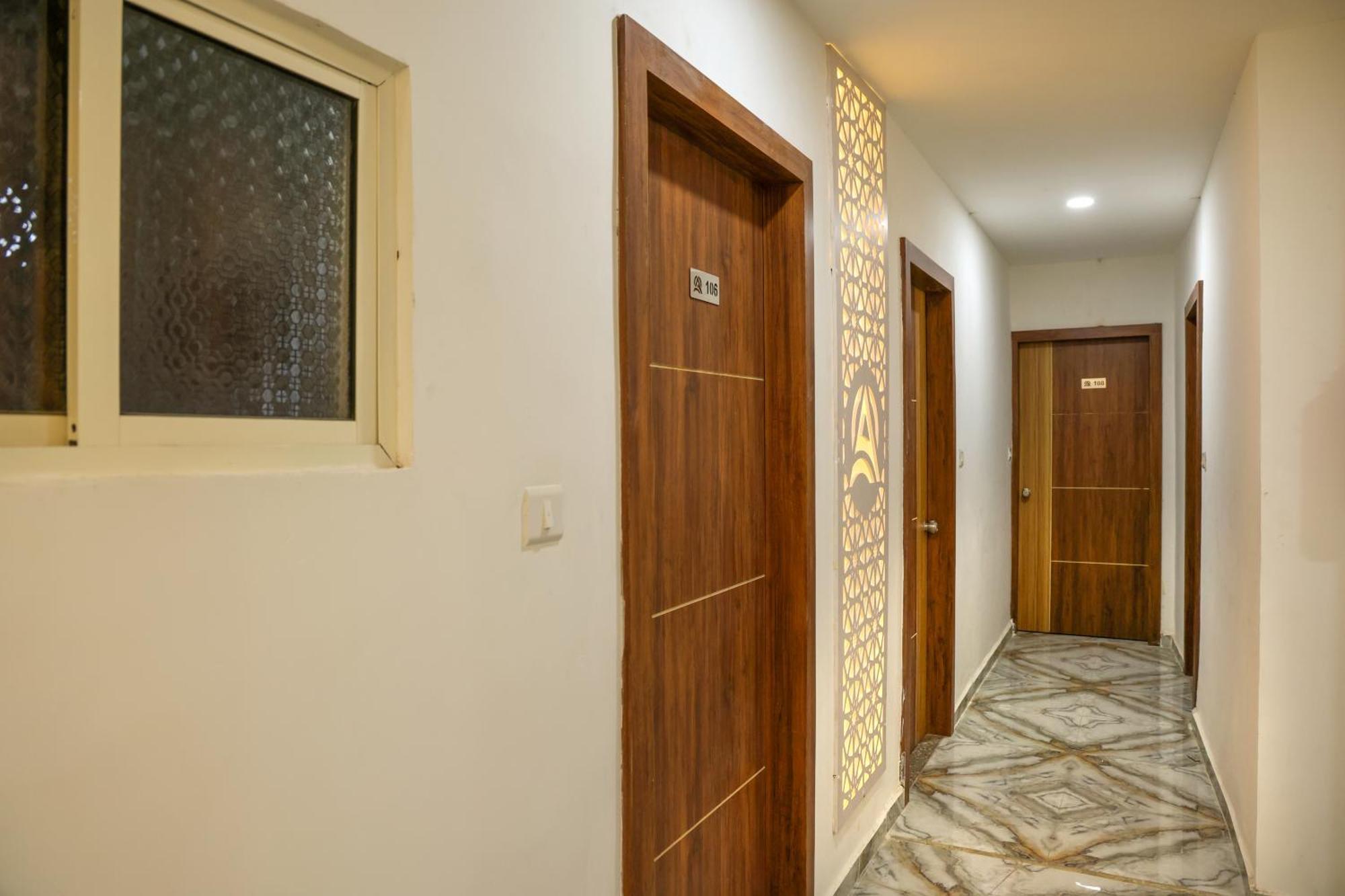 Hotel Aaram Kalupur 阿穆达巴 外观 照片