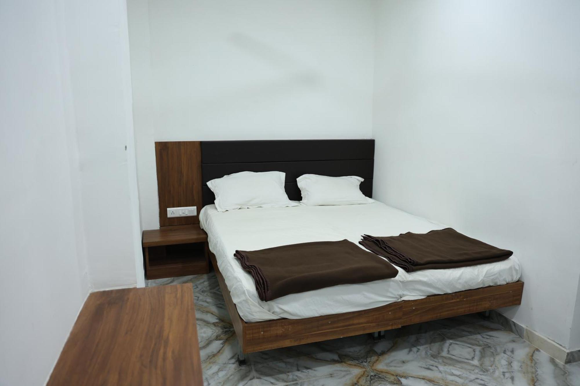 Hotel Aaram Kalupur 阿穆达巴 外观 照片